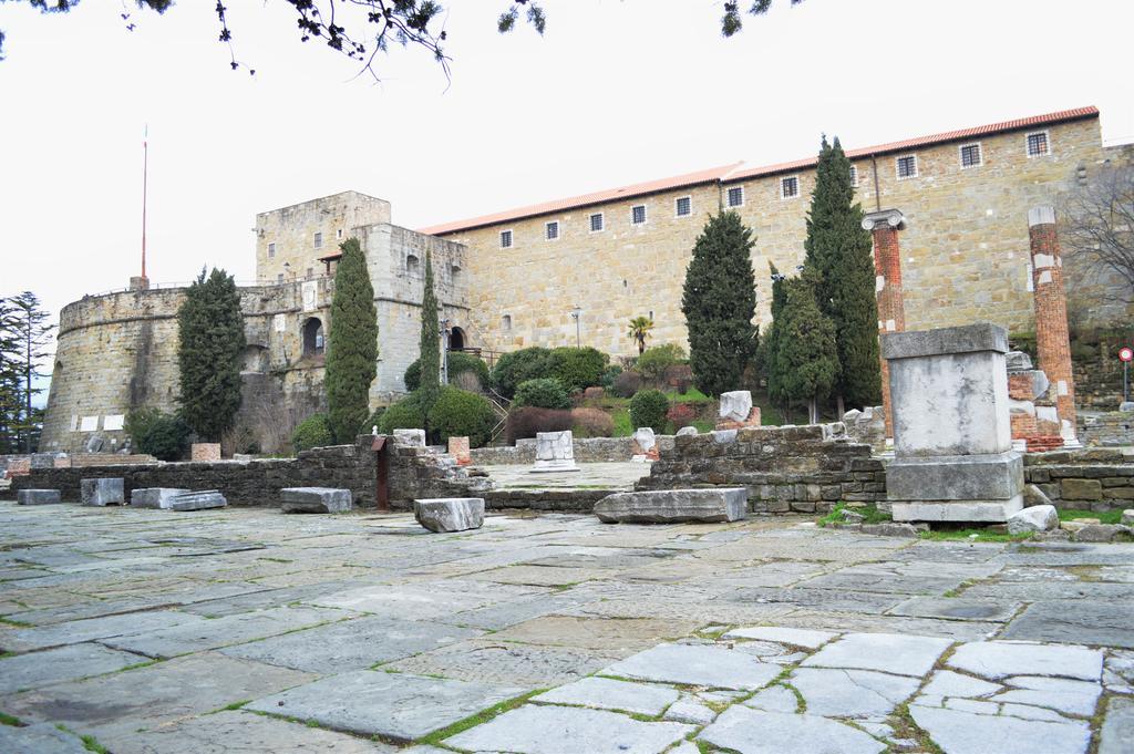 Casa Vacanza Tigor Trieste Bagian luar foto